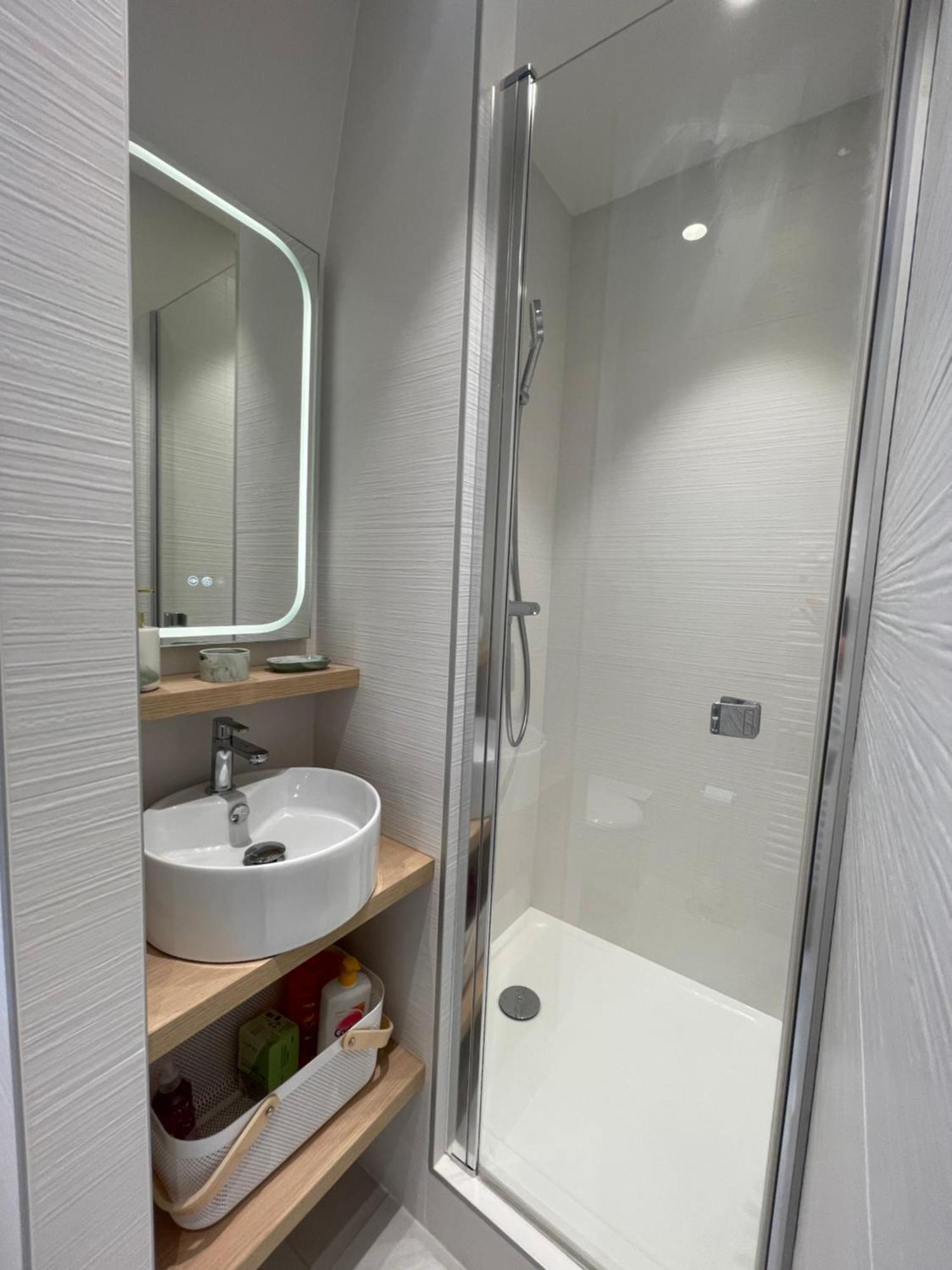 Appartements De Charme Du General Leclerc - Place D'Erlon - Hypercentre - Gare - Remeš Exteriér fotografie
